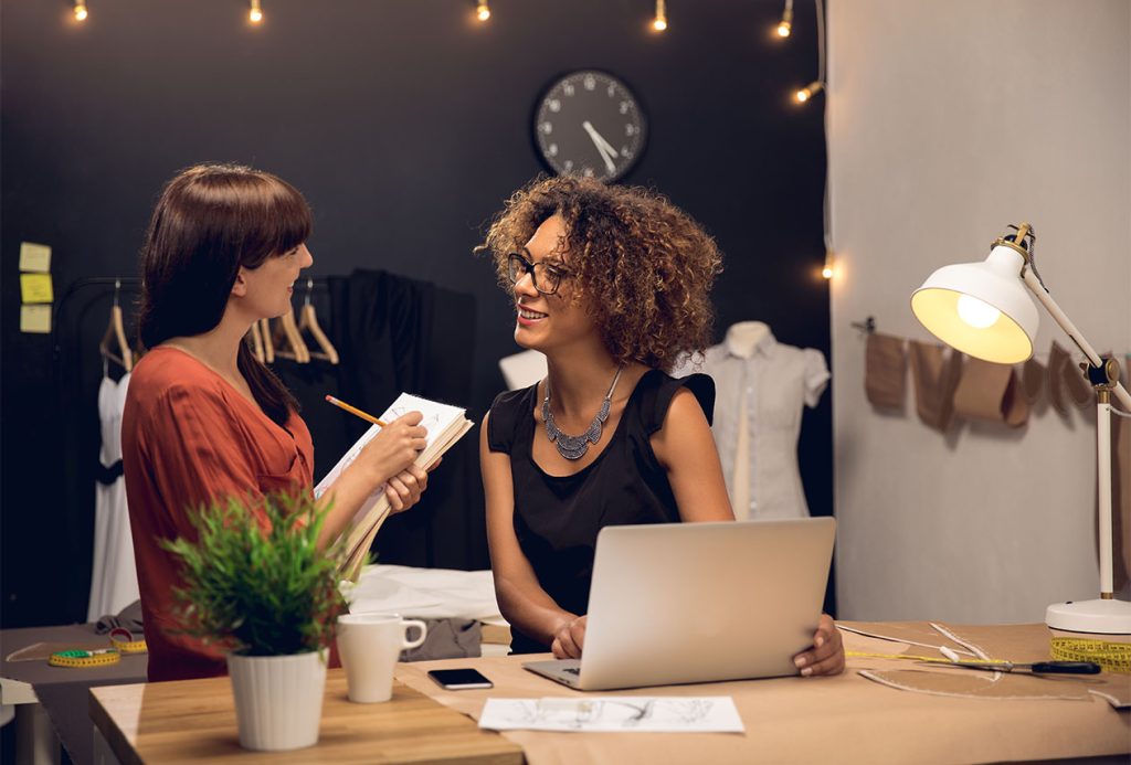 16 Best Fashion Designer WordPress Themes 2024